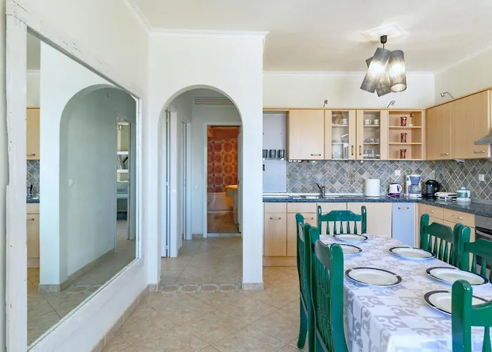 Kefalonia's Hidden Gems! Apartment